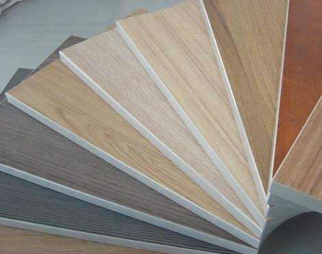 ���B(t��i)��